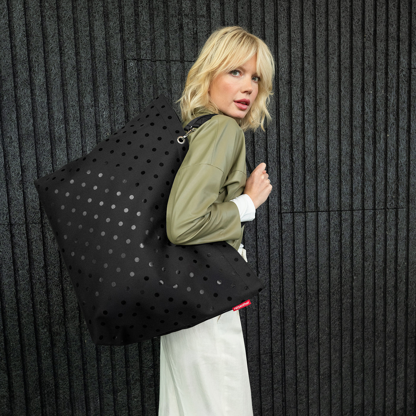 shopper XL glossy dots black